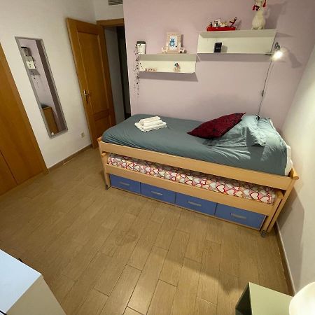 Gran Piso En El Centro De Alcala Apartment อัลกาลาเดเอนาเรส ภายนอก รูปภาพ