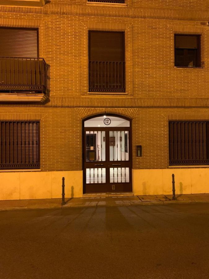 Gran Piso En El Centro De Alcala Apartment อัลกาลาเดเอนาเรส ภายนอก รูปภาพ