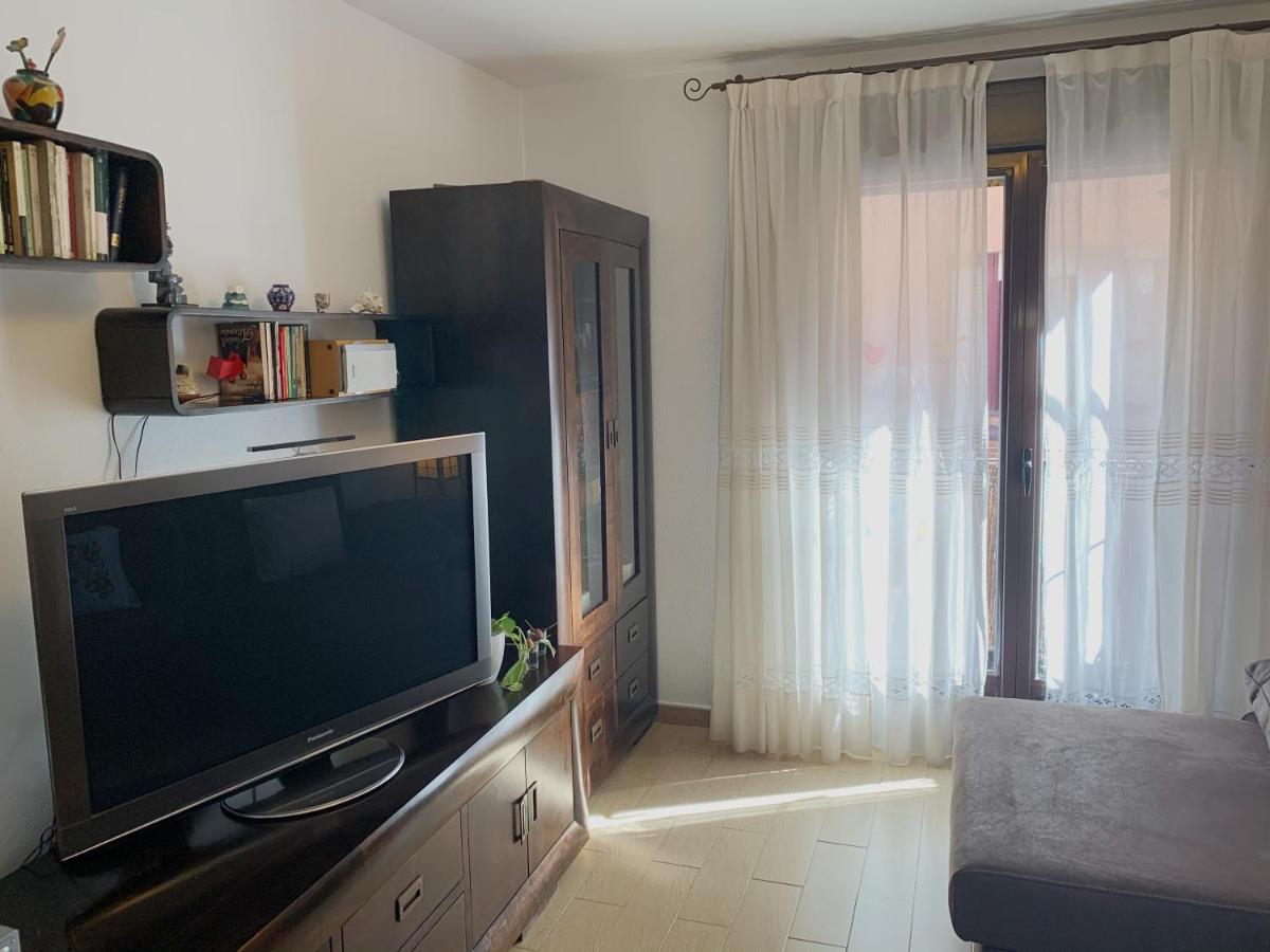 Gran Piso En El Centro De Alcala Apartment อัลกาลาเดเอนาเรส ภายนอก รูปภาพ