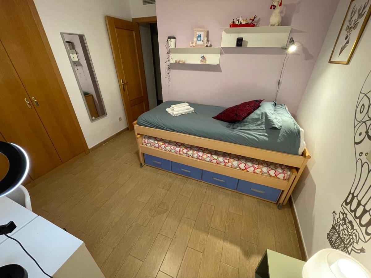 Gran Piso En El Centro De Alcala Apartment อัลกาลาเดเอนาเรส ภายนอก รูปภาพ